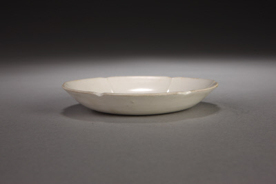 图片[1]-Ding Kiln White Glazed Dish-China Archive